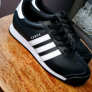 Black and White Lo Samoa Adidas US 6.5